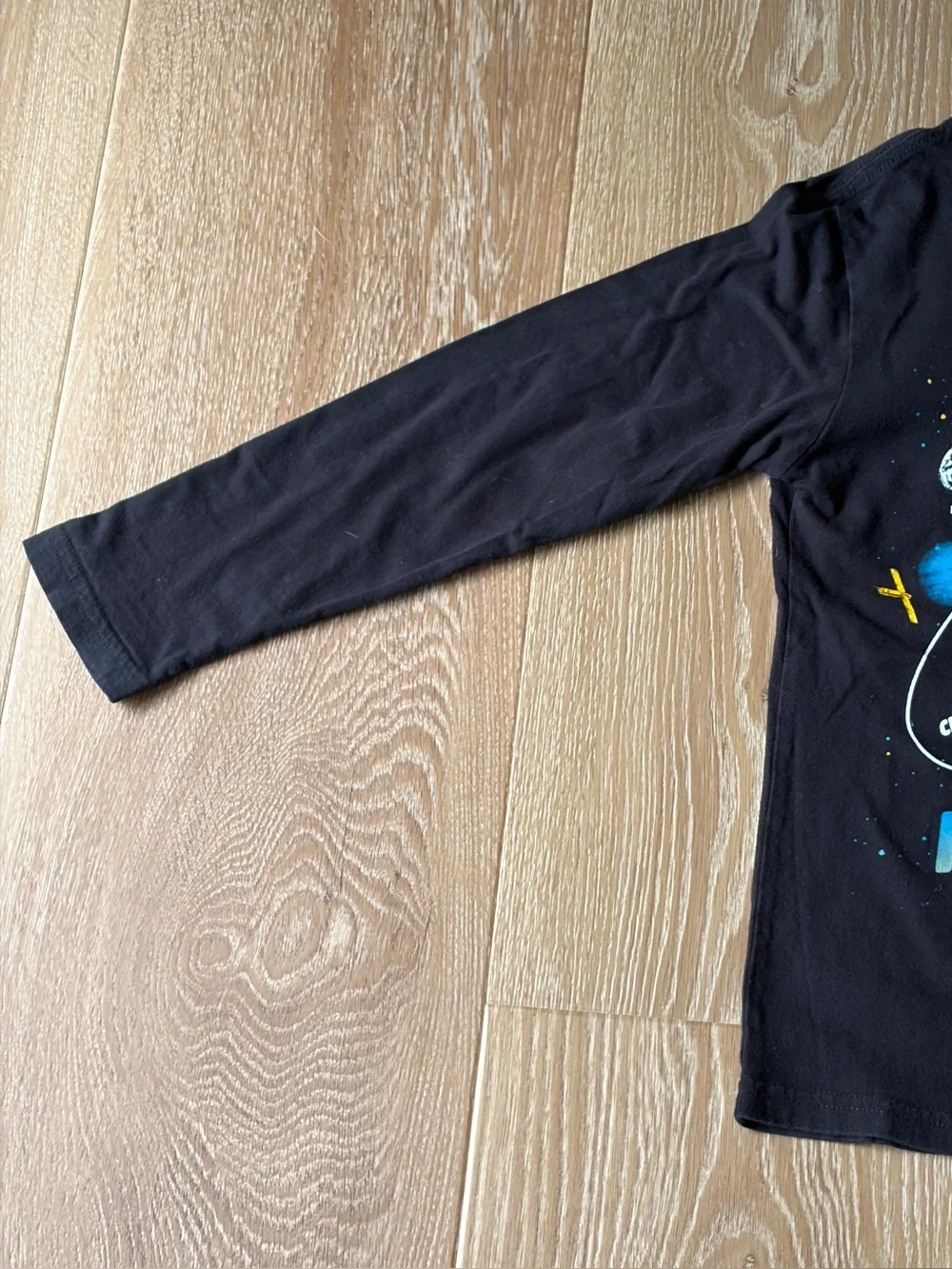 The Children's Place Boys Size 5/6 Galaxy Space Graphic Long Sleeve Tee